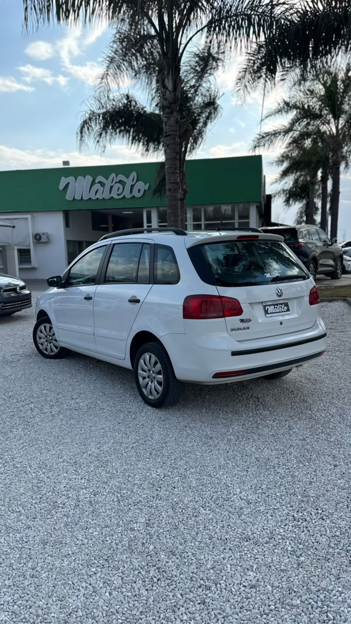 VOLKSWAGEN - SURAN 1.6  5D 717  - MANUAL  - 2014